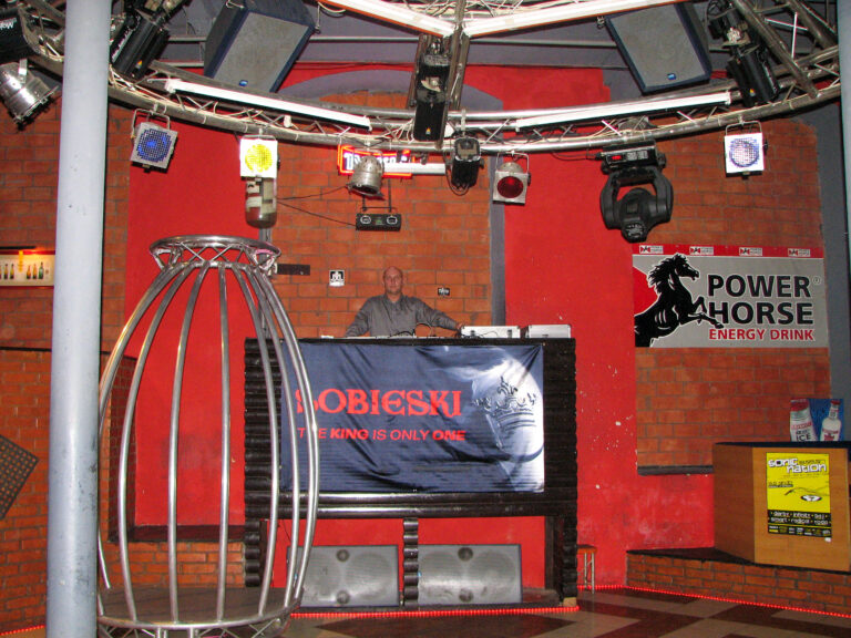 DJ Kristo w dyskotece Sin City w Pabianicach